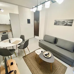  Apartament Antigonidon Square
